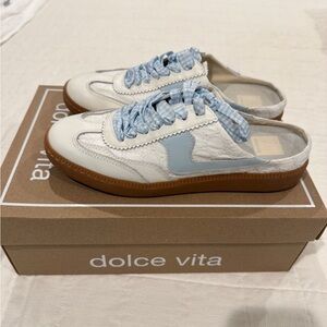 Dolce Vita Notice Slide